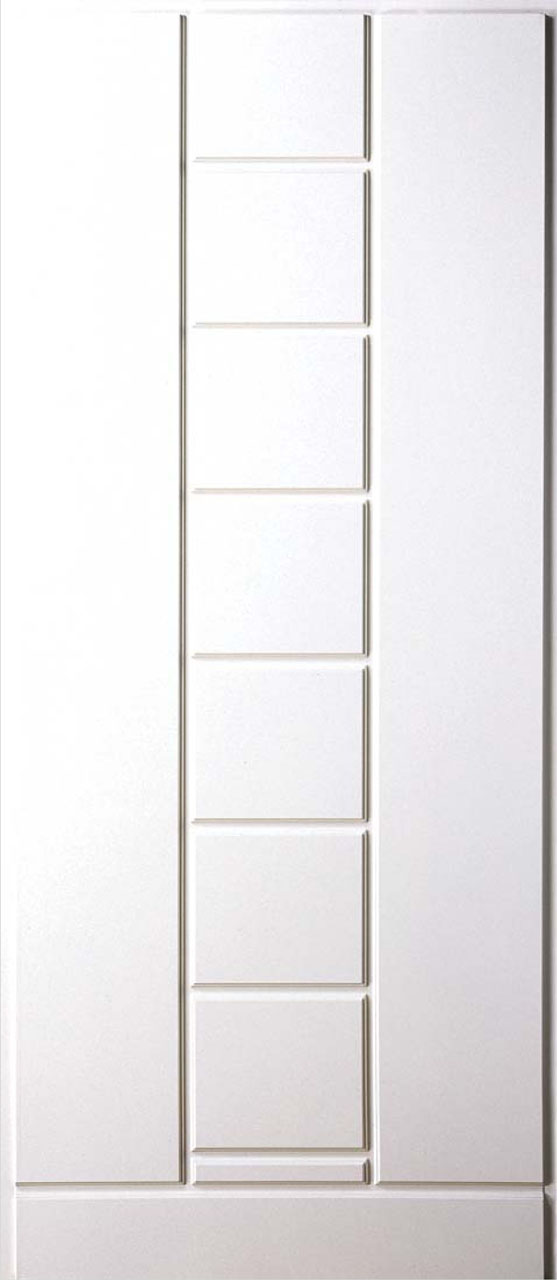 P823